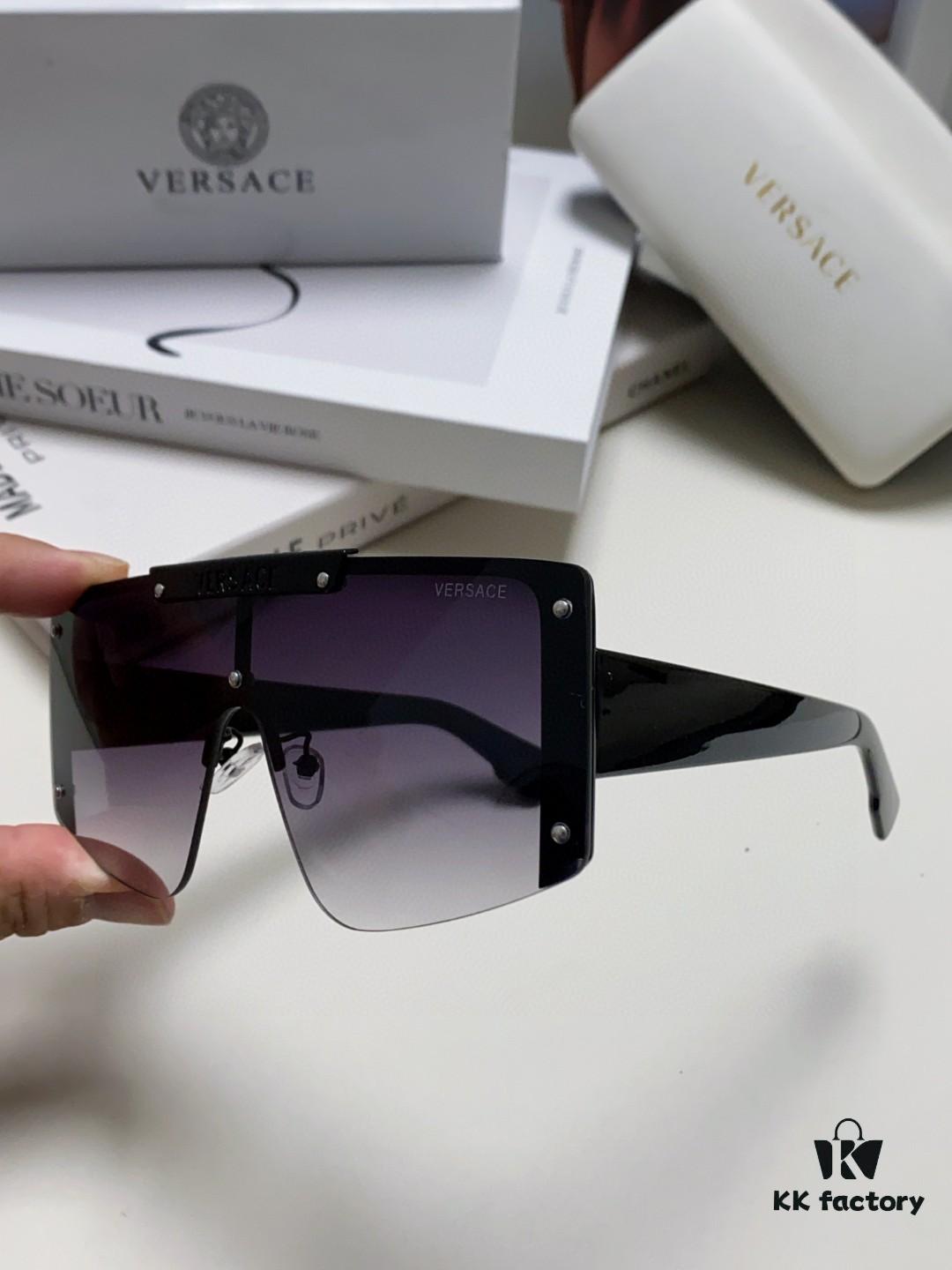 VERSACE Versace Runway Collection Selection - Vibrant and Bold Colors