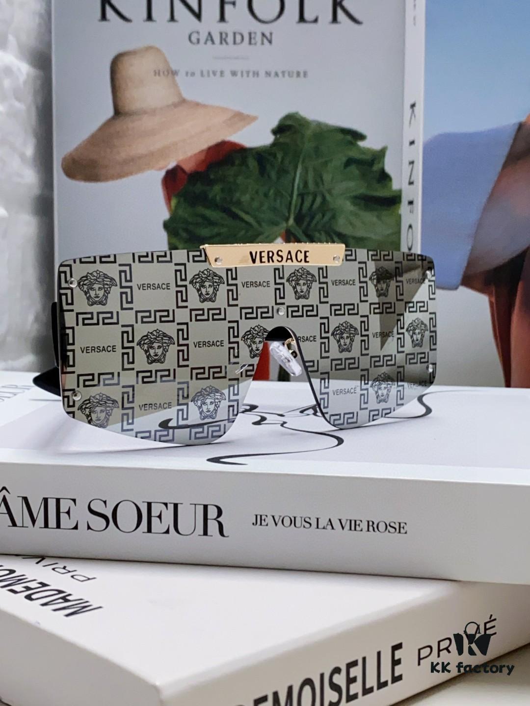 VERSACE Versace Runway Collection Selection - Vibrant and Bold Colors