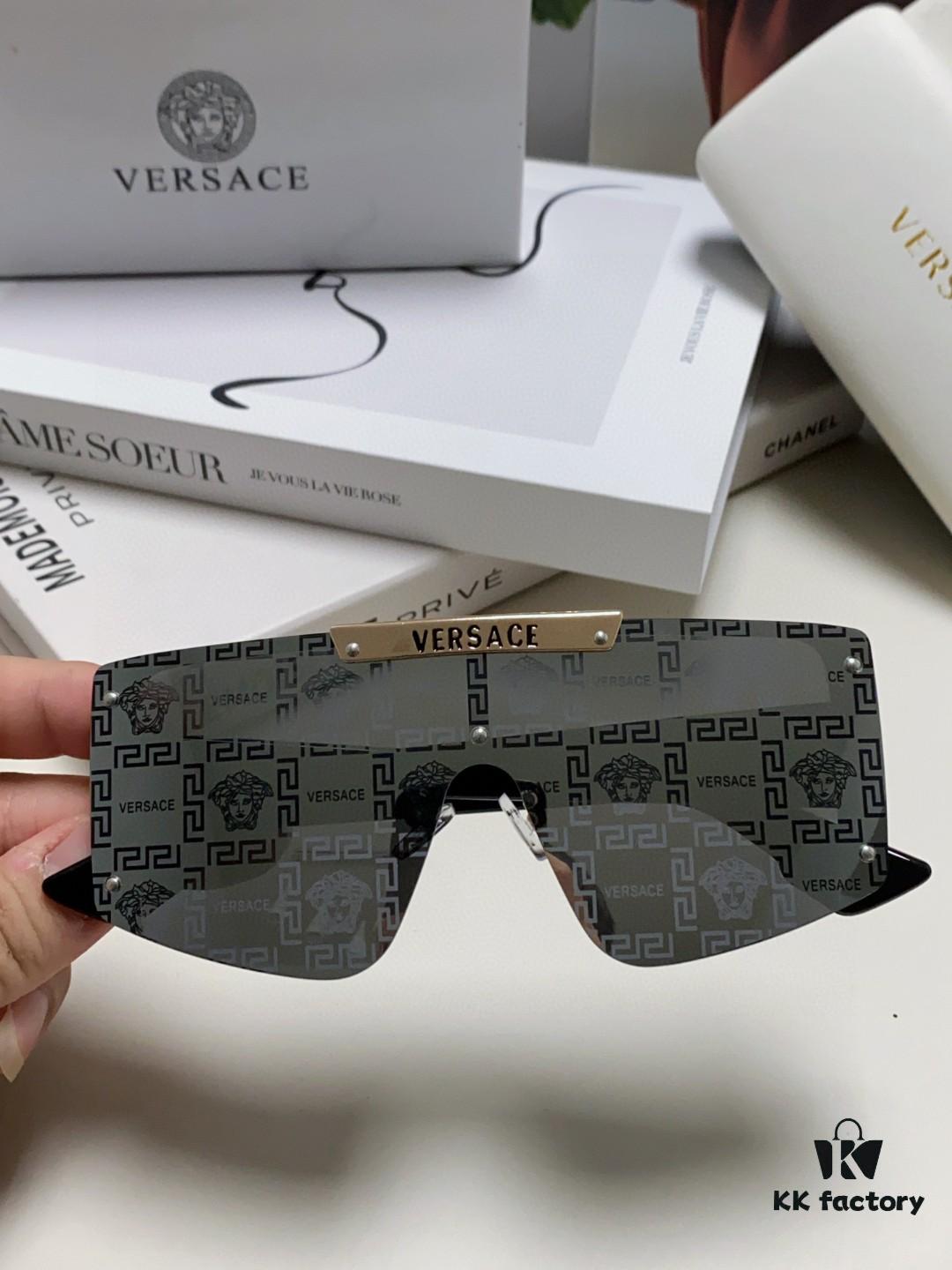 VERSACE Versace Runway Collection Selection - Vibrant and Bold Colors