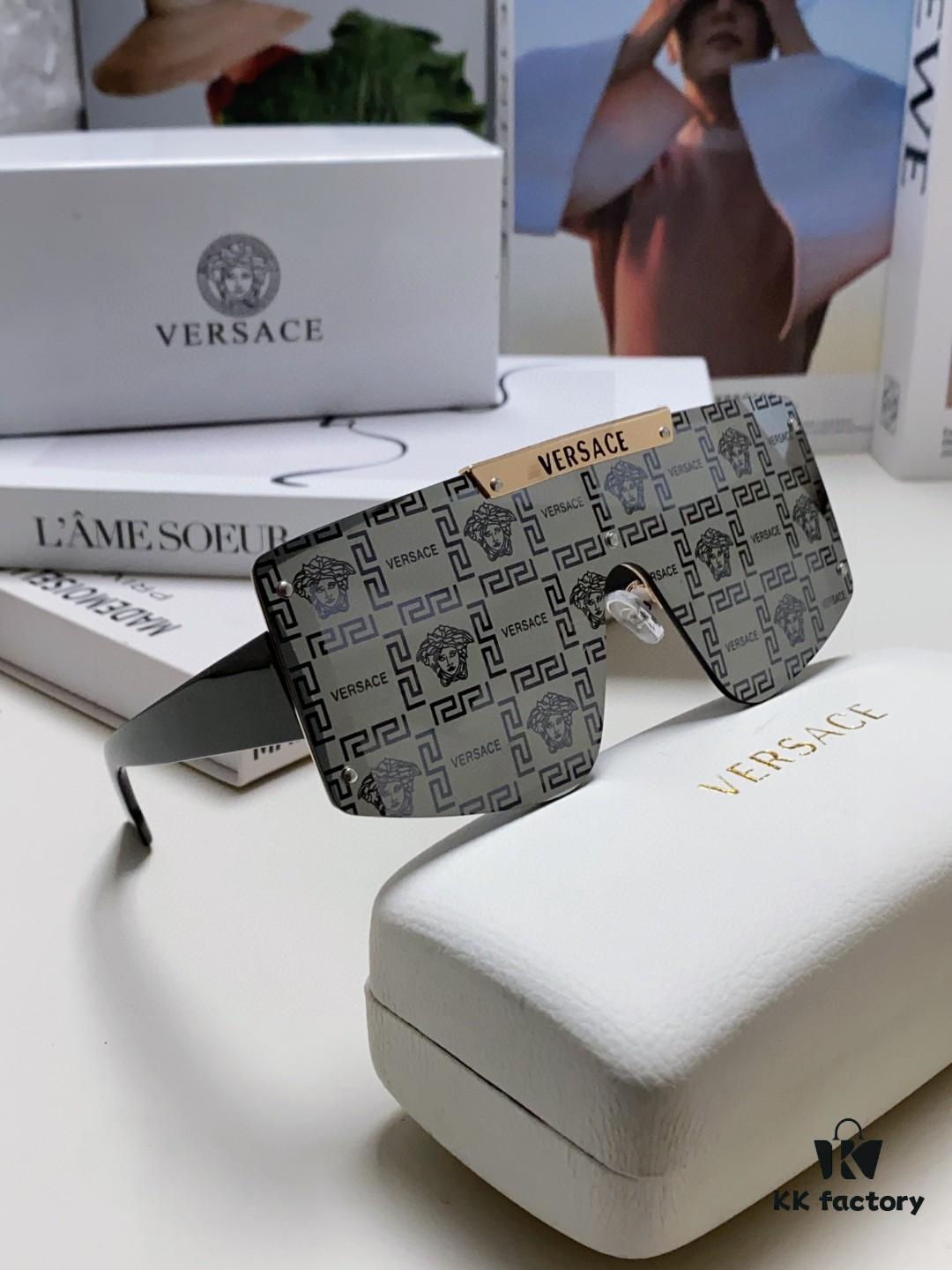 VERSACE Versace Runway Collection Selection - Vibrant and Bold Colors