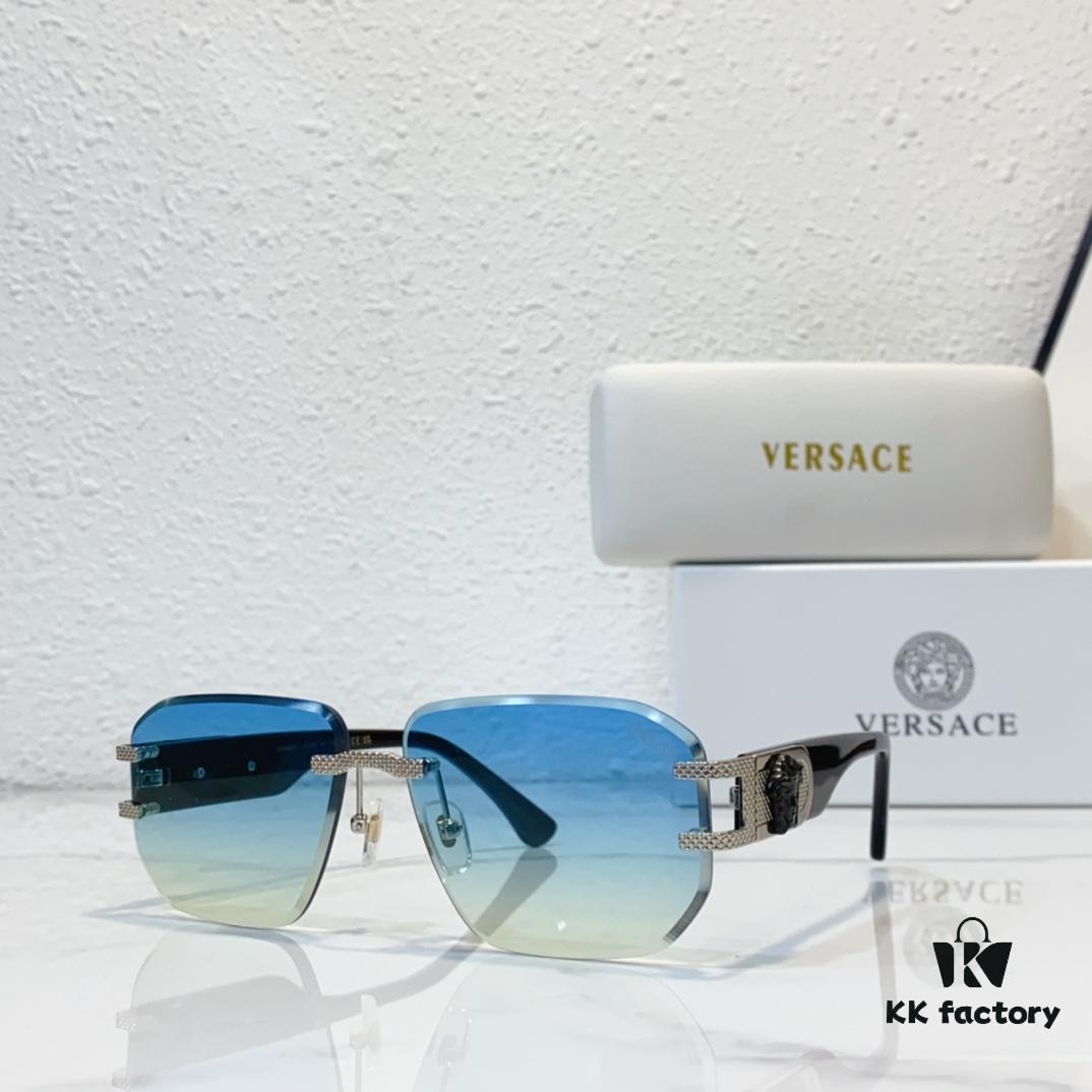 140 VERSACE MODEL: VE 5720 SIZE: 61□16-145 Sunglasses