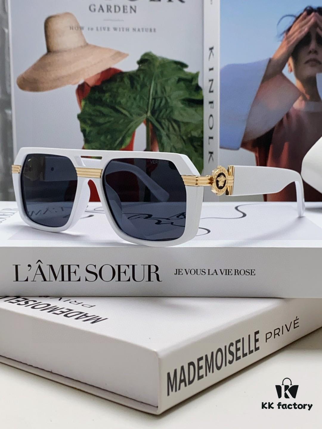 VERSACE Unisex Classic Black and Gold Fashion Sunglasses VE4399