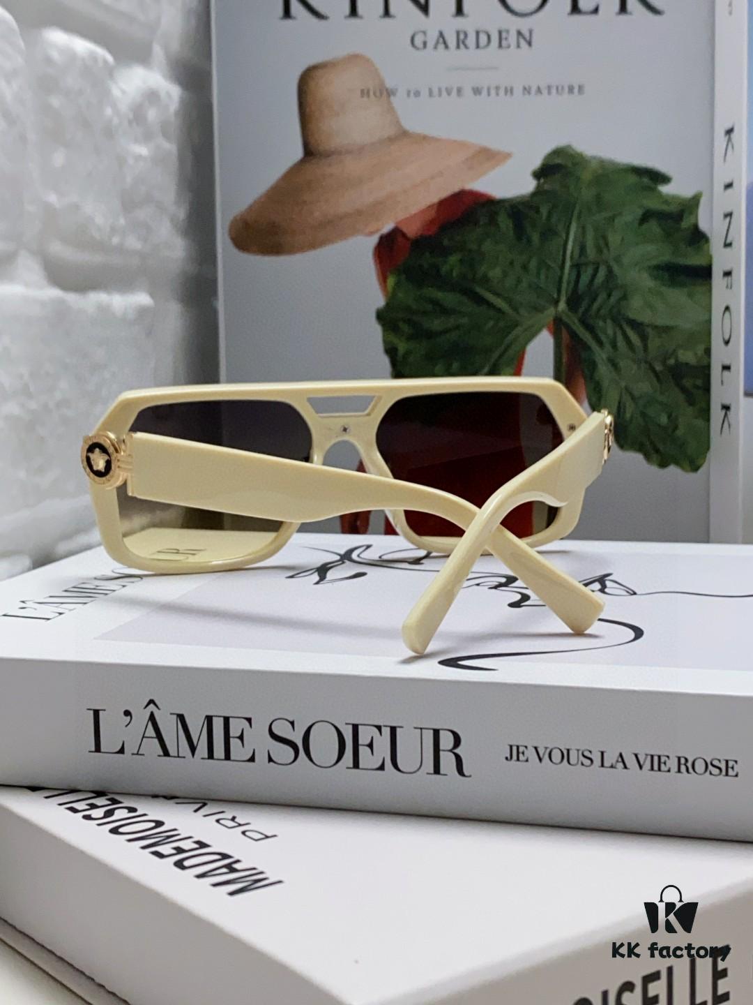 VERSACE Unisex Classic Black and Gold Sunglasses Fashion Couple Shades VE4399