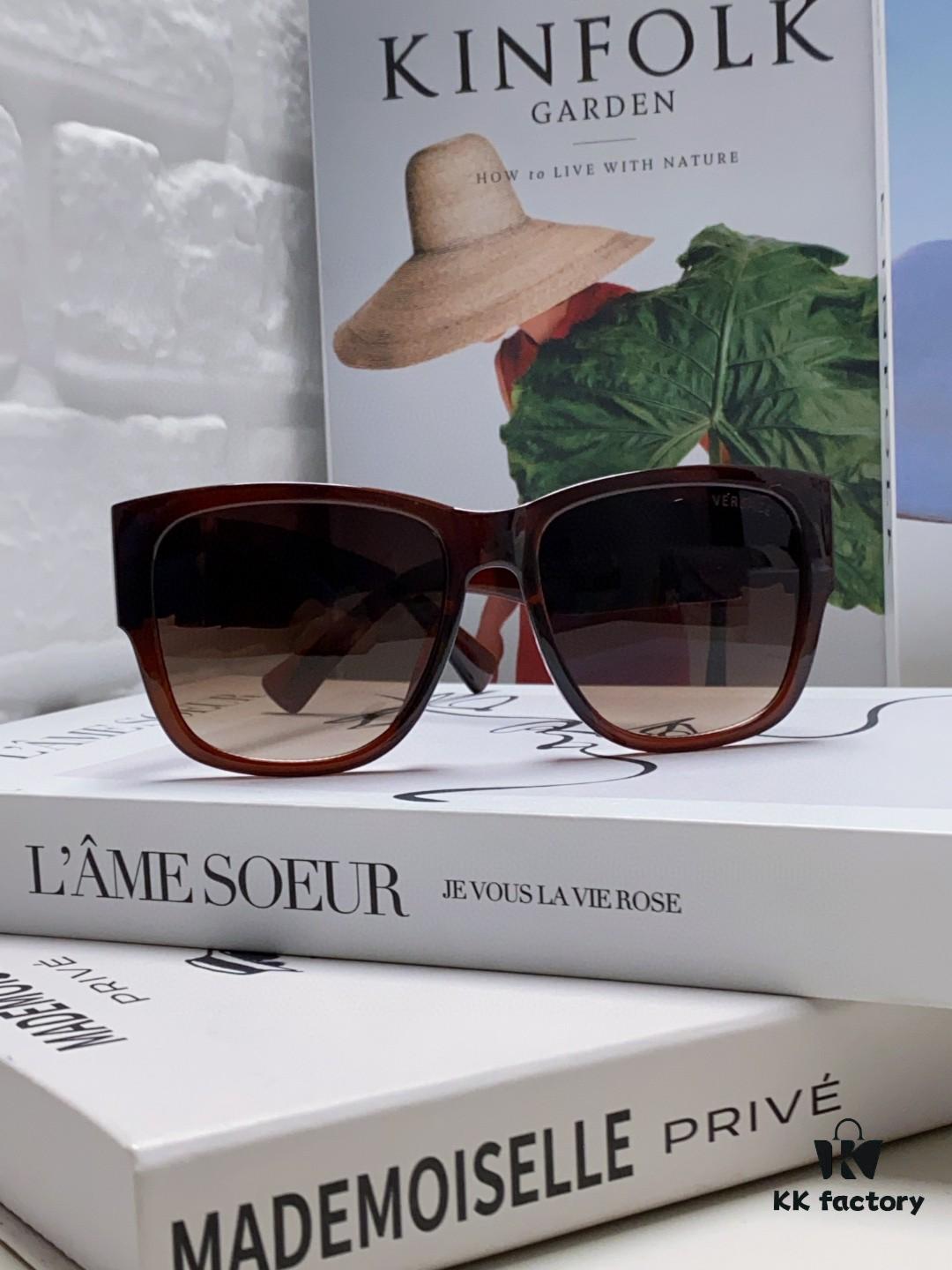 Versace 2024 Latest Hit Fashion Medusa Head Sunglasses, Trendy Oversized Retro Sun Glasses for Men and Women