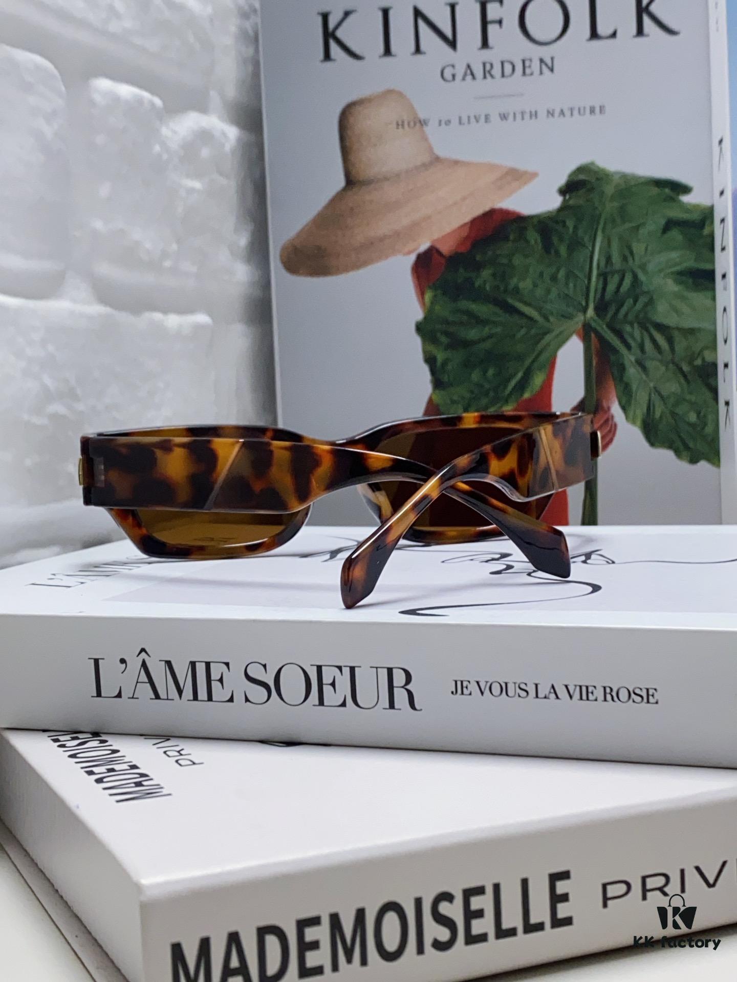 VERSACE 2024 New Classic Top Sunglasses, Rectangular Color-Block Street Style Unisex Eyewear