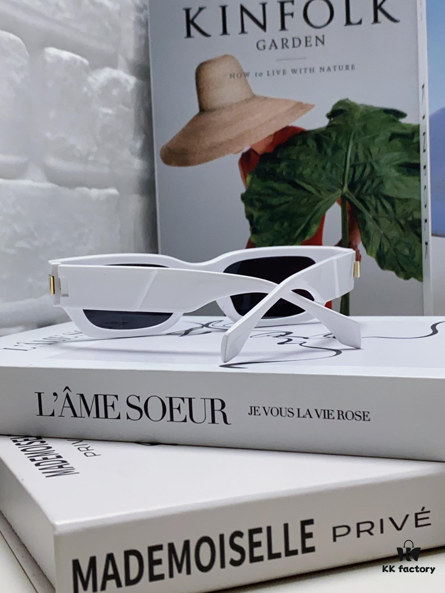 VERSACE 2024 New Classic Top Sunglasses, Rectangular Frame Color-Block Streetwear Unisex Eyewear 0VE4465F