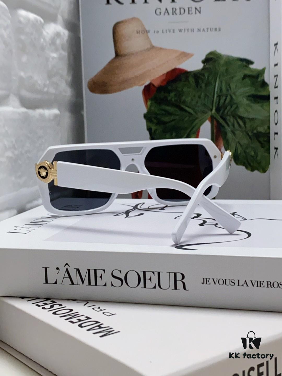 VERSACE Unisex Classic Black and Gold Sunglasses Fashion Couple Shades VE4399