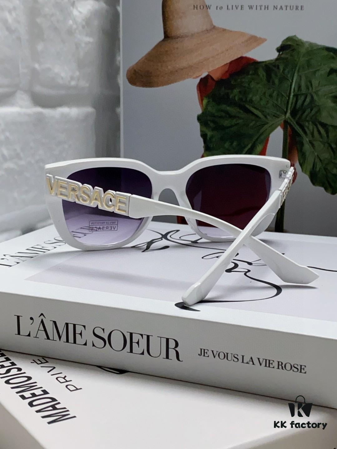 VERSACE Versace Size: 53□18-145