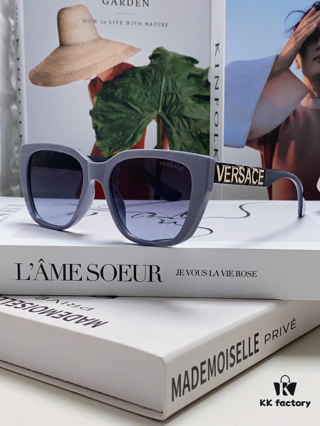 VERSACE Versace Size: 53□18-145