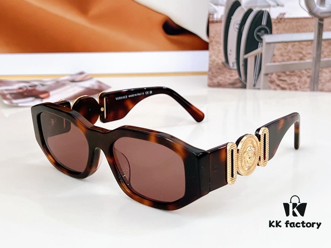 140 Versace MODEL: VE4361 Trendy Instagram-Famous Sunglasses, Iconic Temple Design, Unisex Style SIZE: 53-15-140