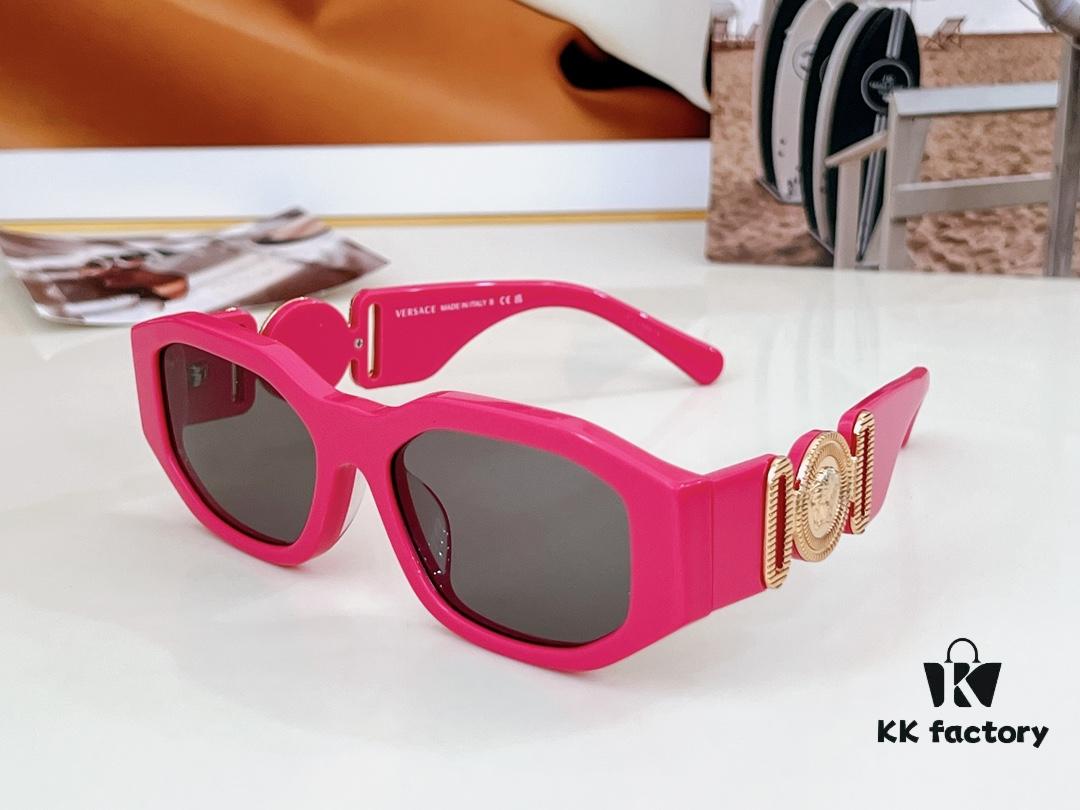 140 Versace MODEL: VE4361 Trendy Instagram-Famous Sunglasses, Iconic Temple Design, Unisex Style SIZE: 53-15-140