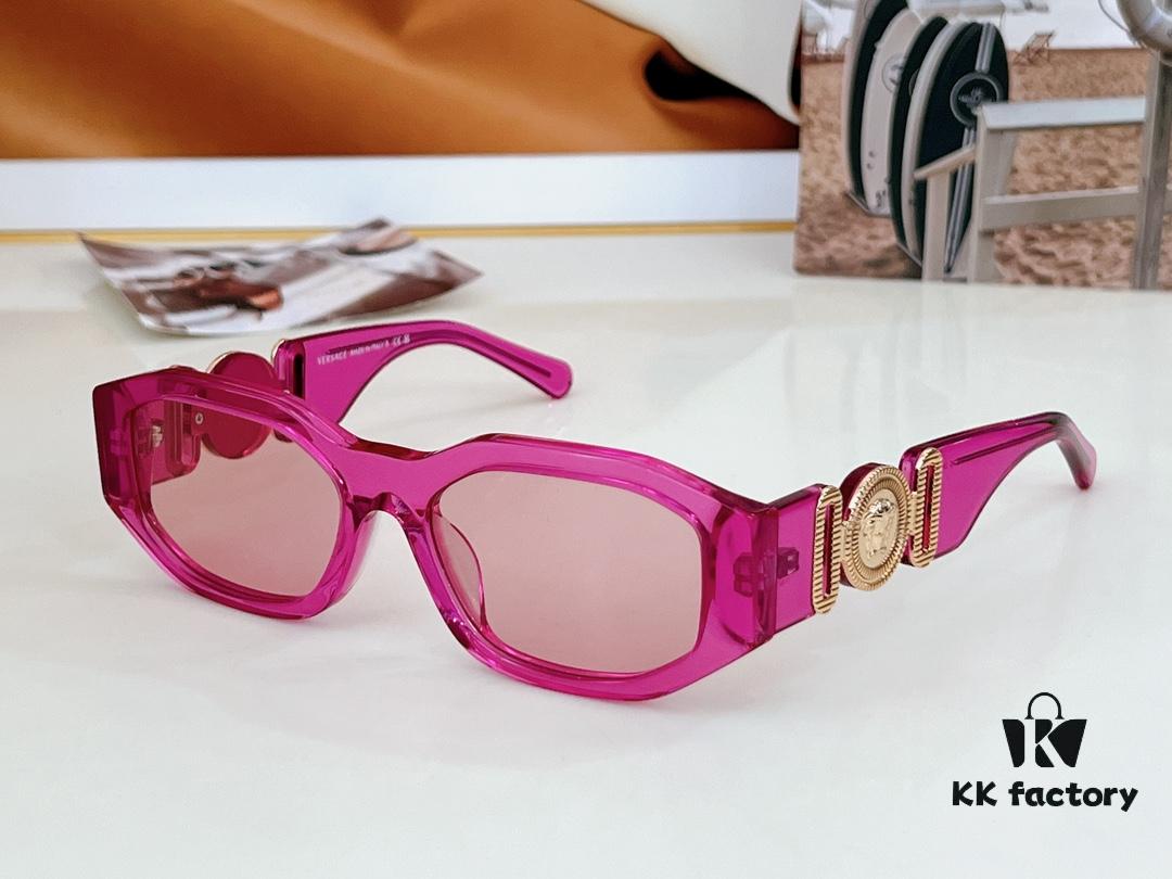 140 Versace MODEL: VE4361 Trendy Instagram-Famous Sunglasses, Iconic Temple Design, Unisex Style SIZE: 53-15-140
