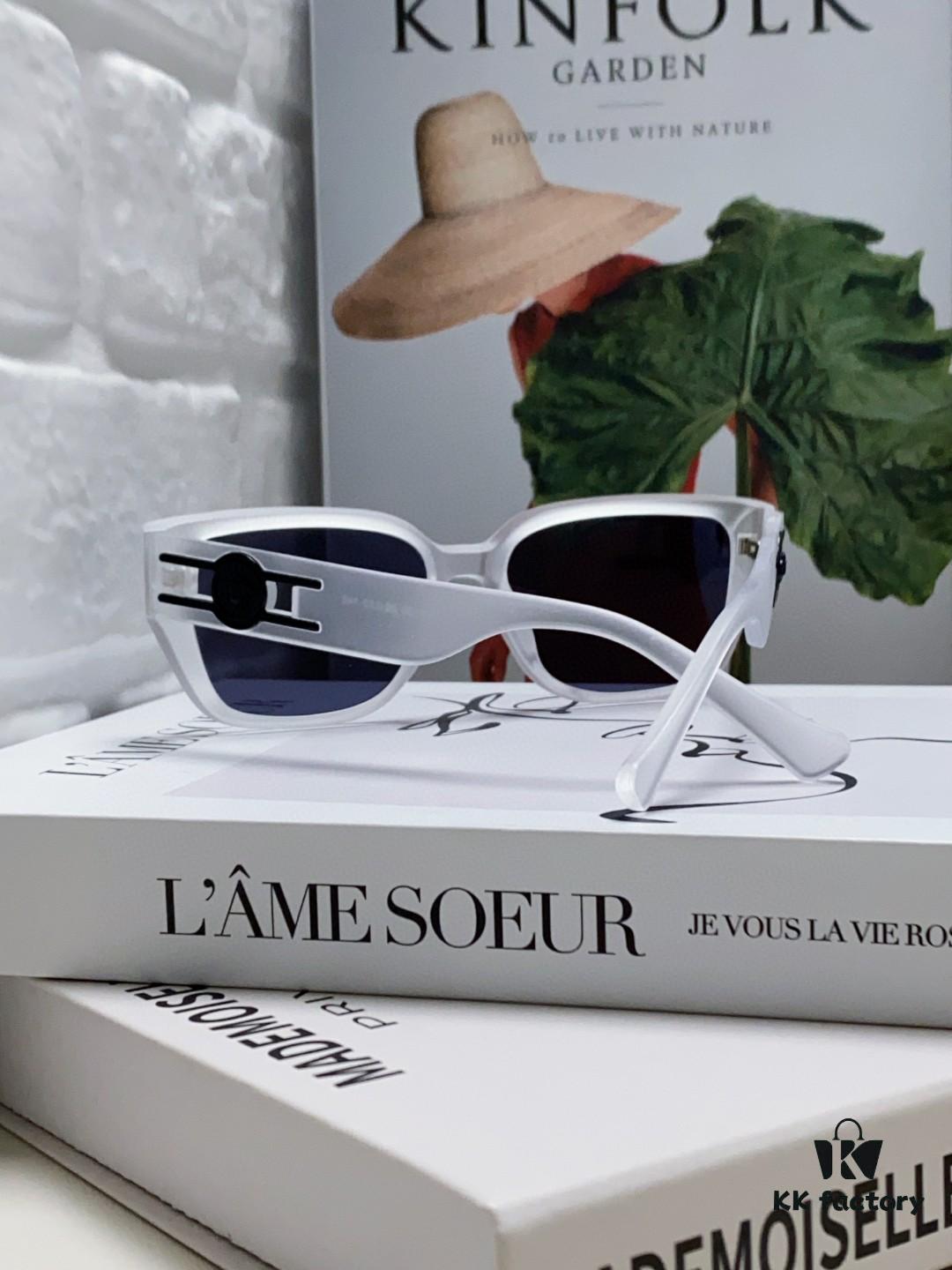 Versace Unisex Retro Stylish Narrow Frame Black Sunglasses with White Frame High-End Sun Glasses