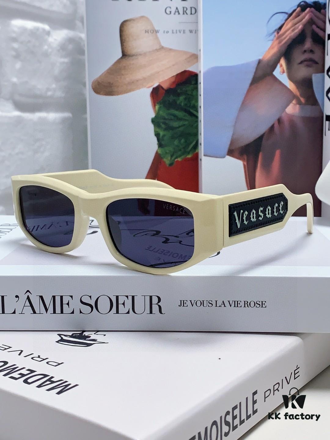 Versace 2014 New Arrival Small Frame Sunglasses for Women, Stylish Letter Design Unisex Square Sunglasses, Retro-Style Men's and Women's Eyewear