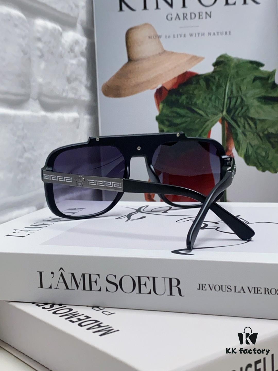 VERSACE Vintage-Style Sunglasses with Metal Decorations and Medusa Logo, Fashion Unisex Sun Glasses for Street Photography