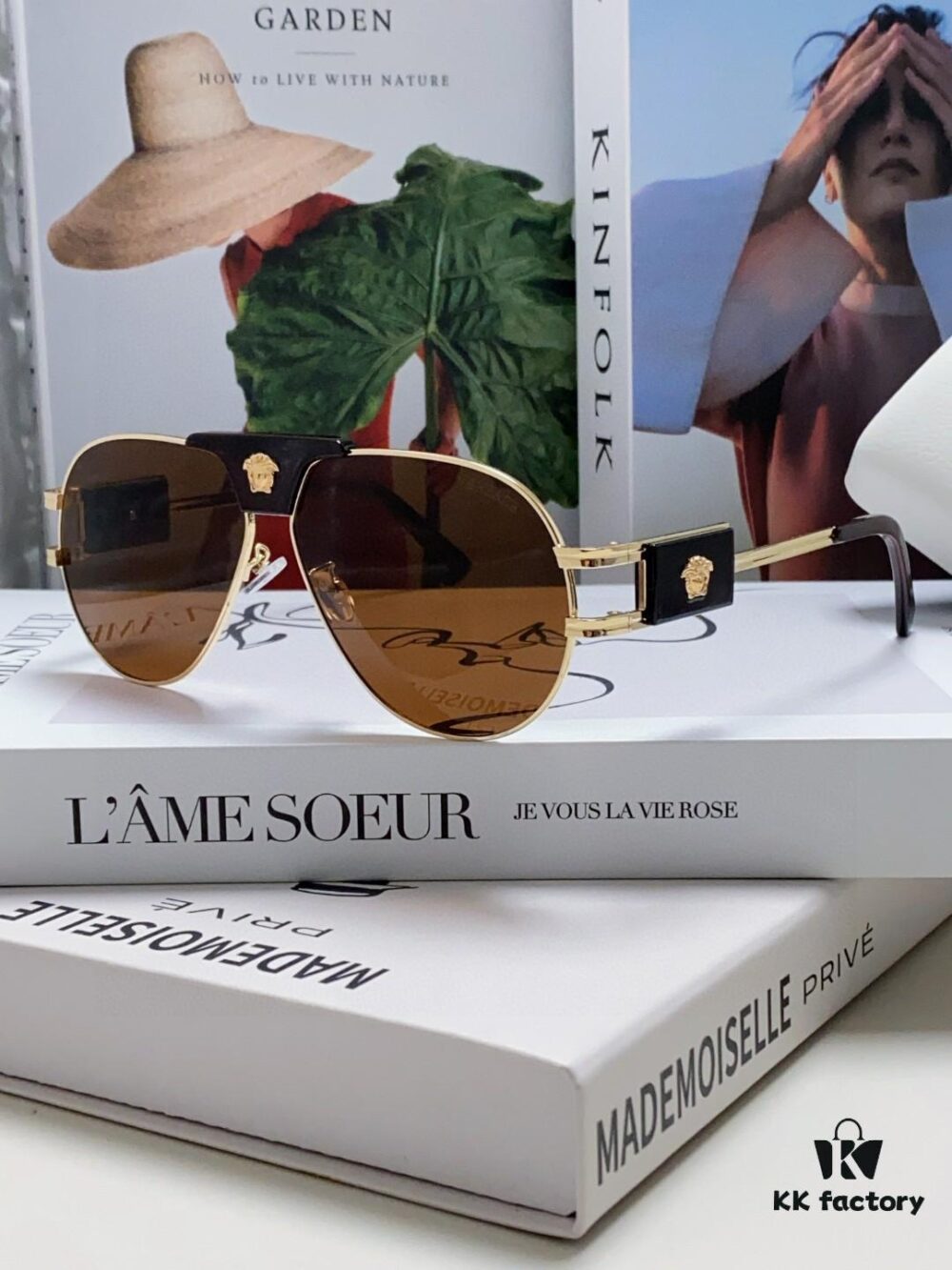 VERSACE Versace Fashion Sunglasses in European and American Style, Unisex Polarized Sunglasses, Men's Sun Protection Glasses, Ideal Eyewear for Facial Contour Enhancement