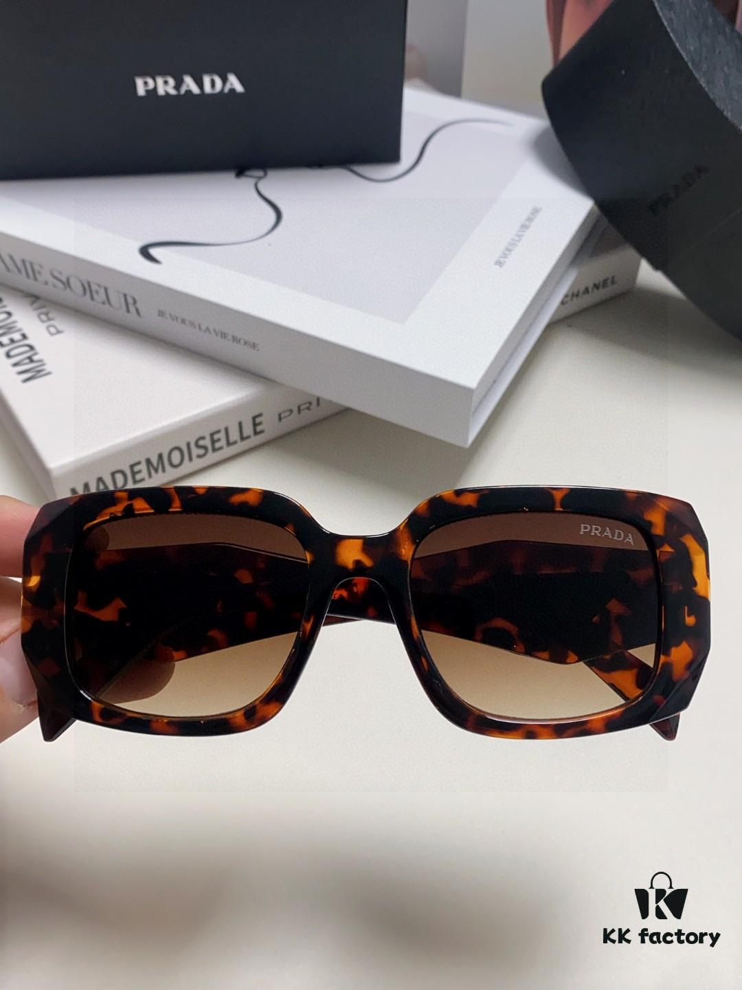 Prada 2025 New Retro Inverted Triangle Logo Sunglasses for Women, Stylish and Elegant Square Frame, Slimming Design