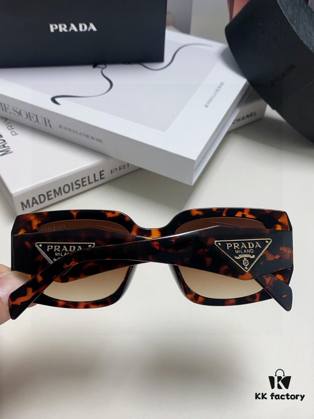 Prada 2025 New Retro Inverted Triangle Logo Sunglasses for Women, Stylish and Elegant Square Frame, Slimming Design