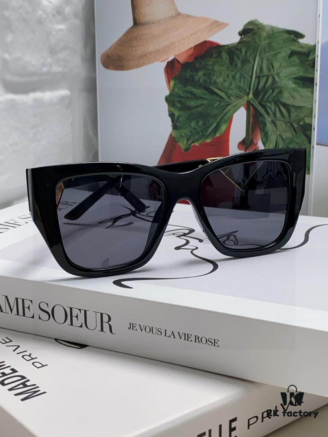 Prada 2025 Women's Square Frame Slimming Versatile Sunglasses, High-End European Style, UV Protection Fashion Eyewear