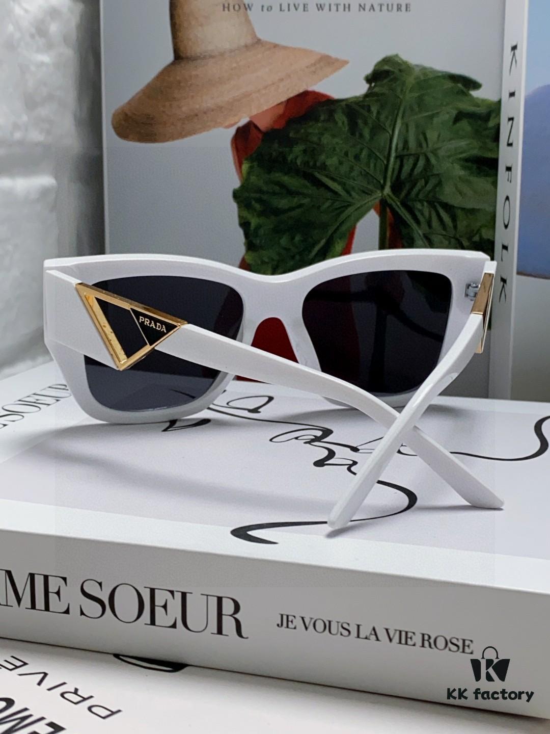 Prada 2025 European and American High-End Women's Square Frame Slimming Versatile Sunglasses, Influencer Street Style Sun Protection Eyewear