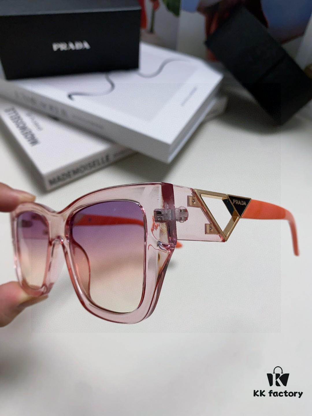 Prada 2025 European and American High-End Women's Square Frame Slimming Versatile Sunglasses, Popular Street Snap UV Protection Shades