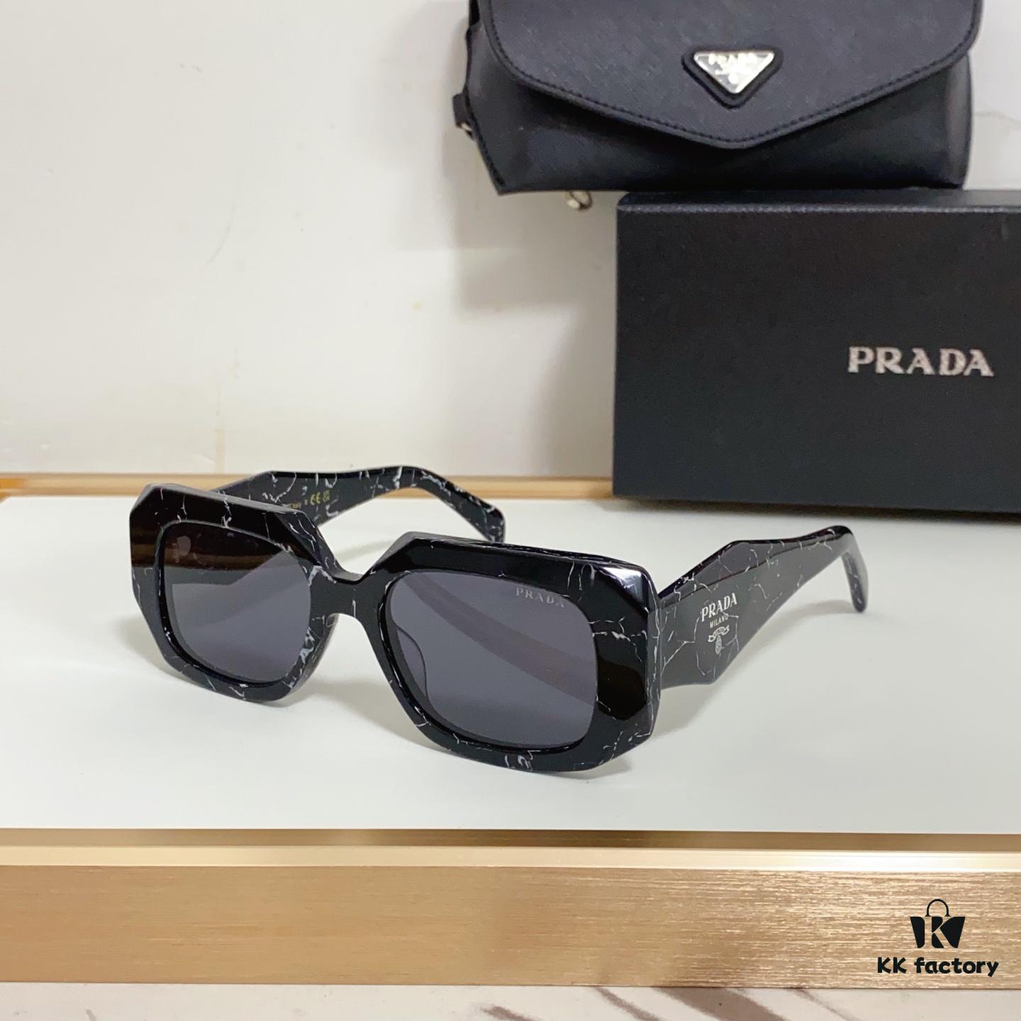 135 Prada SPR1790 Sunglasses