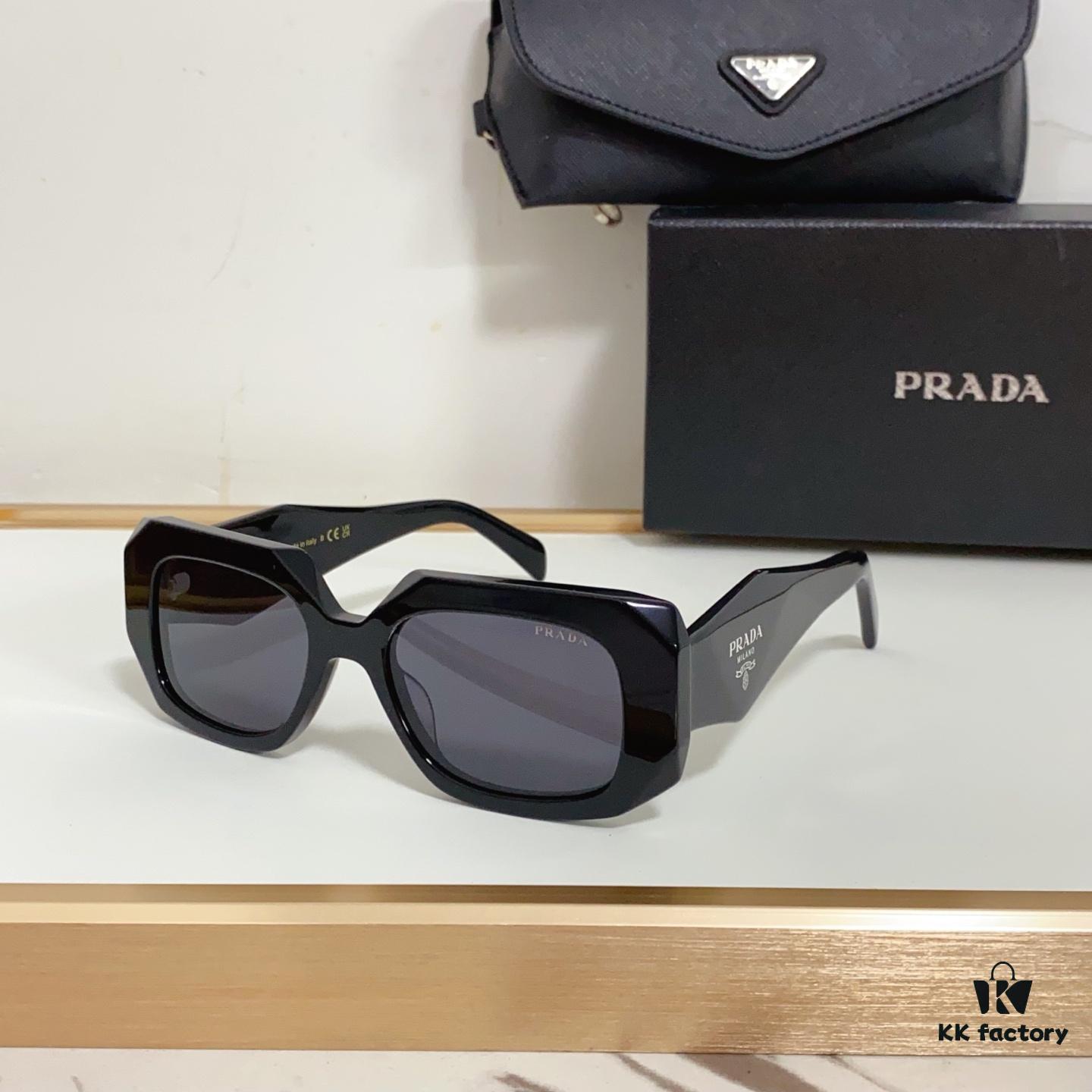 135 Prada SPR1790 Sunglasses