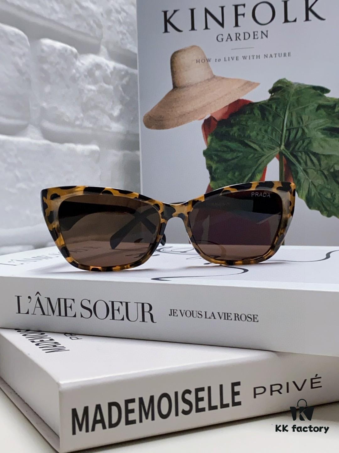 PRADA 2025 New Arrival Avant-Garde Men's Rectangular Sunglasses