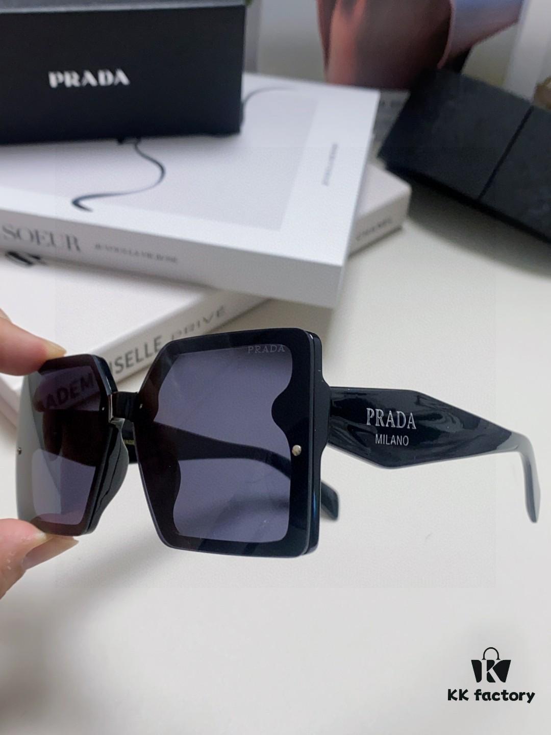 Prada 2025 New Arrival Fashion Minimalist Gradient Sunglasses for Round Face, Square Korean Style UV Protection Retro Instagrammable Sunglasses