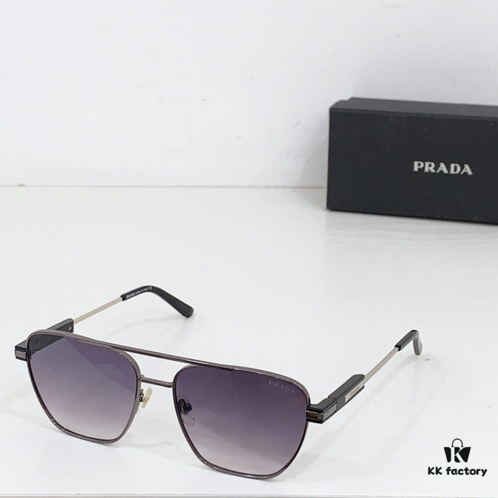 110 PRADA MOD: PRA78-S Size: 58-17-145 Sunglasses