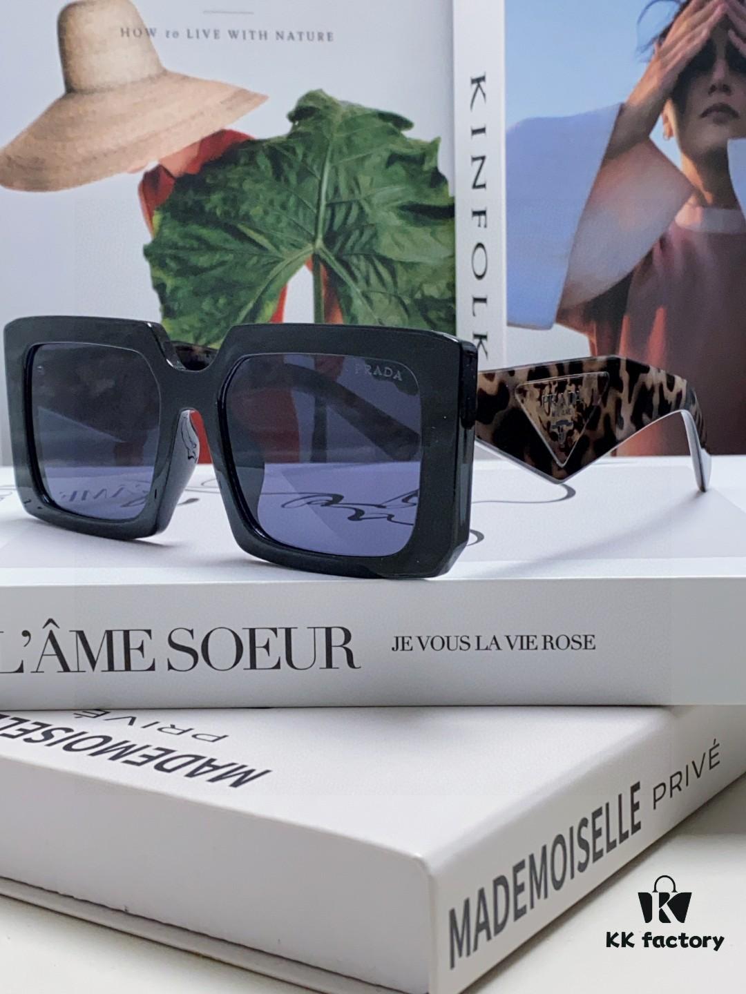 Prada 2025 Fashionable Metal Polygonal Oversized Sunglasses Unisex, Checkered Lens Stylish Sun Glasses for Men and Women