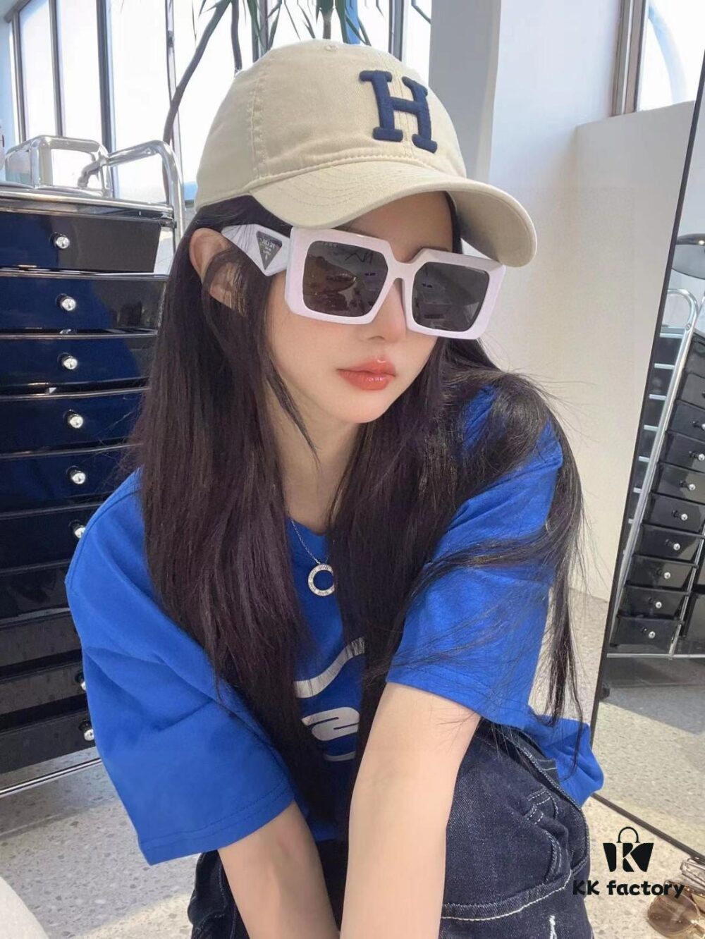 Prada 2025 Fashion Metal Polygonal Oversized Sunglasses Unisex, Stylish Sun Protection with Checkered Lens