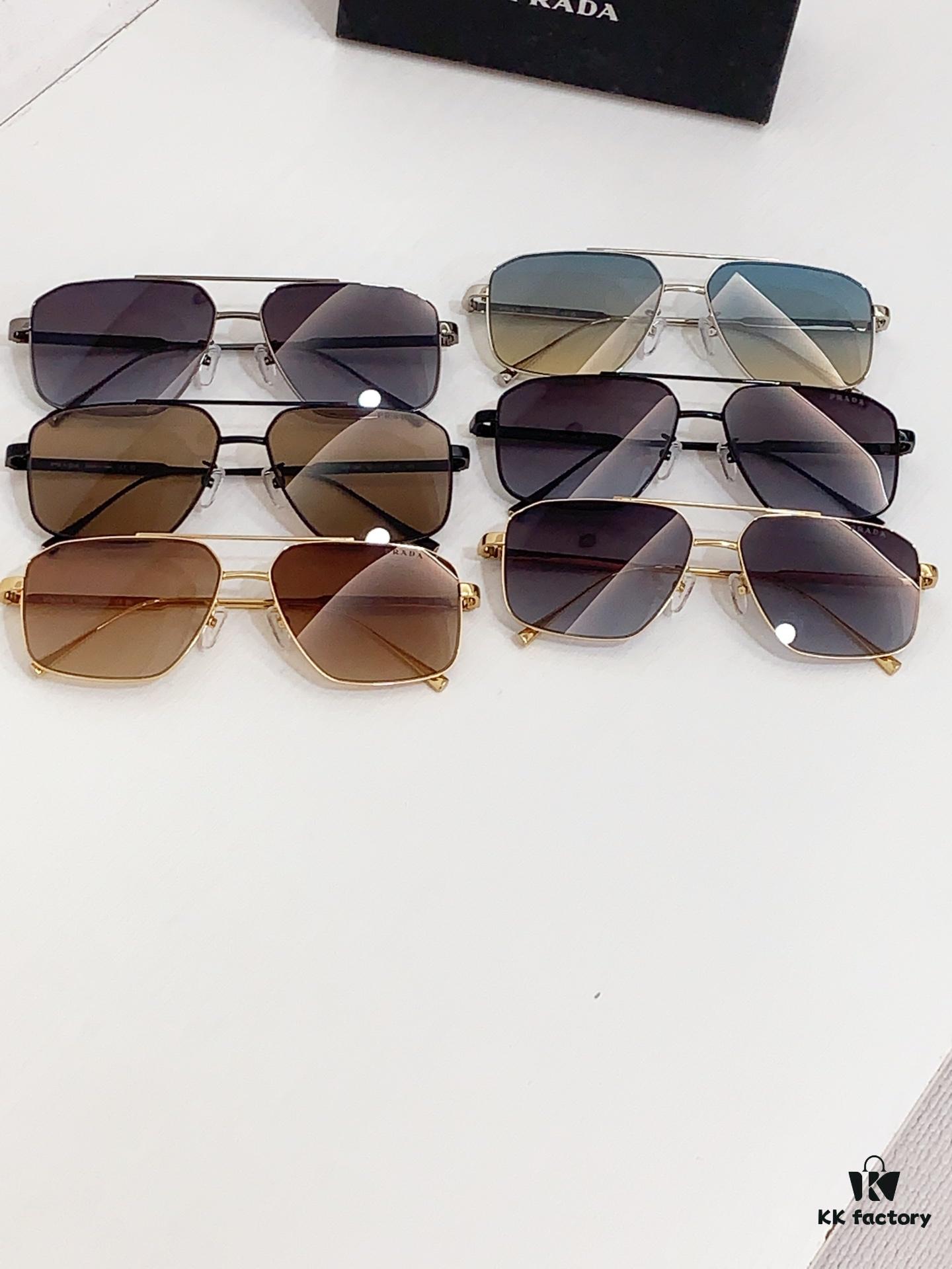 140 PRADA Model: PR166 Size: 60-15-145 Sunglasses