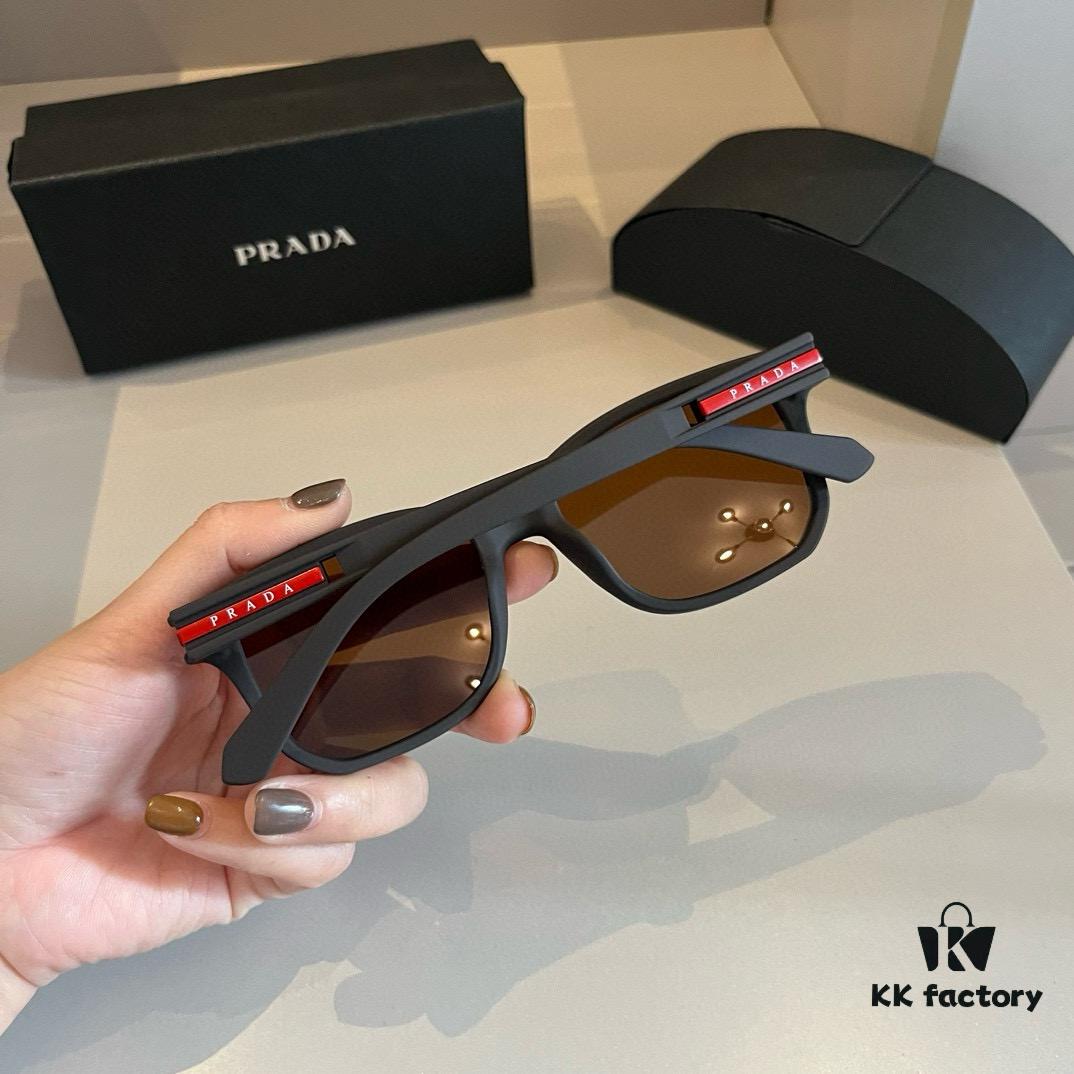 Prada Unisex Trendy Oversized Sunglasses for Street Style, Lightweight Design with Comfortable Nose Fit