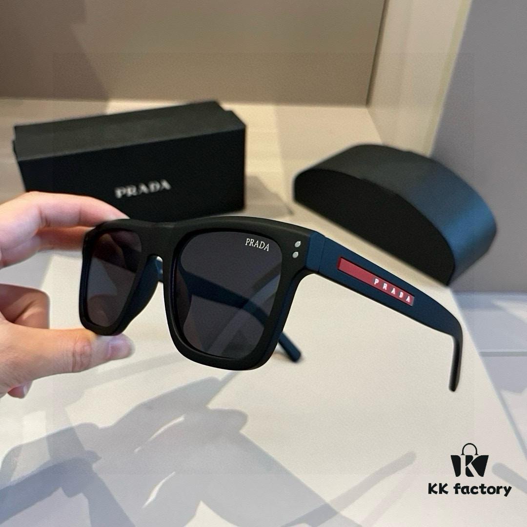 Prada Trendy Unisex Street-Style Sunglasses, Lightweight Design with Comfortable Nose Fit