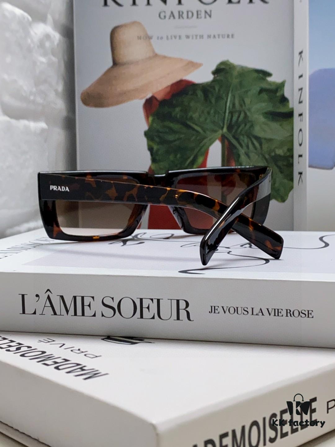 PRADA 2025 Summer New 3D Square Frame Sunglasses Unisex, Runway Style Hiking Square SPR24Y Sunglasses, Same as Lu Keran's