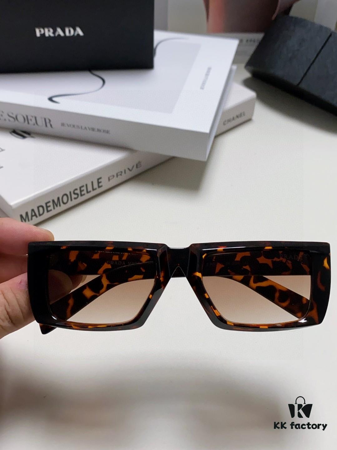 PRADA 2025 Summer New 3D Square Frame Sunglasses Unisex, Runway Style Hiking Square SPR24Y Sunglasses, Same as Lu Keran's