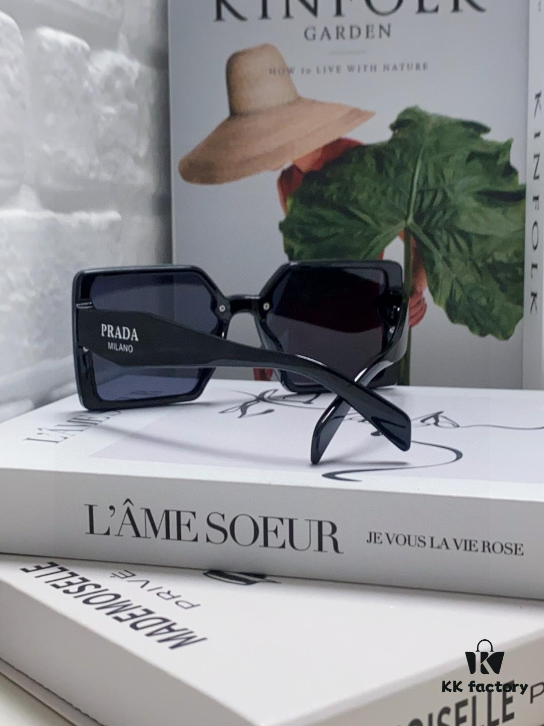 Prada 2025 New Arrival Fashion Minimalist Gradient Sunglasses for Round Face, Square Korean Style UV Protection Retro Ins Sunglasses