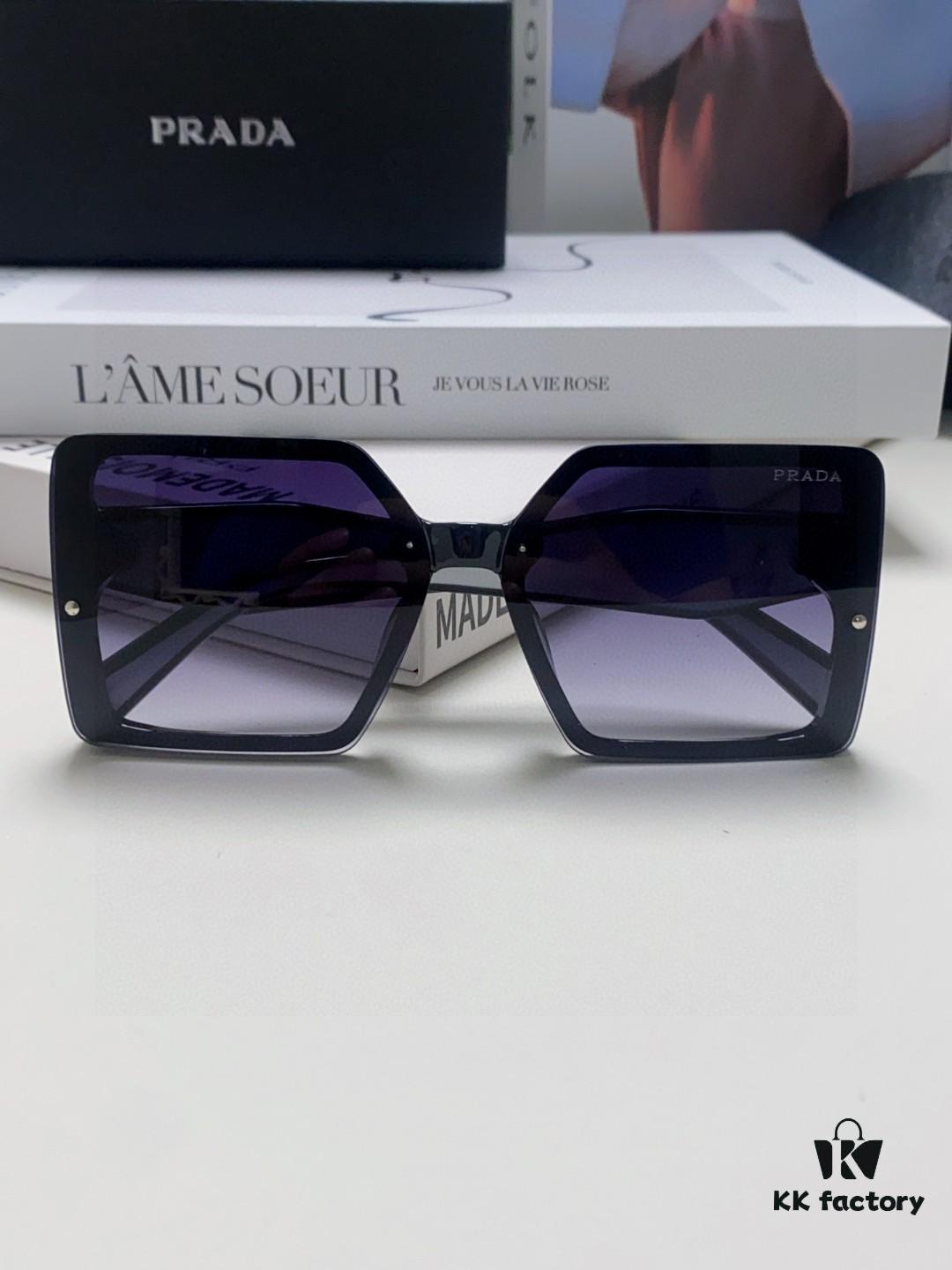 Prada 2025 New Fashion Minimalist Gradient Sunglasses for Round Face, Square Korean Style UV Protection Retro Ins Sunglasses