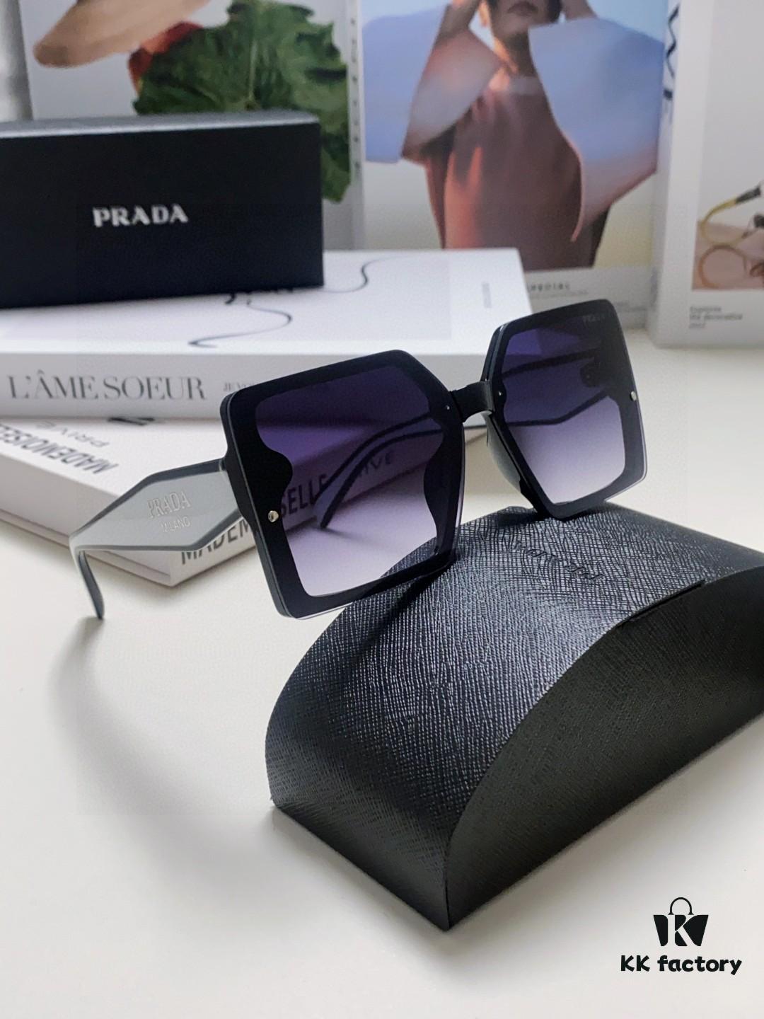 Prada 2025 New Fashion Minimalist Gradient Sunglasses for Round Face, Square Korean Style UV Protection Retro Ins Sunglasses