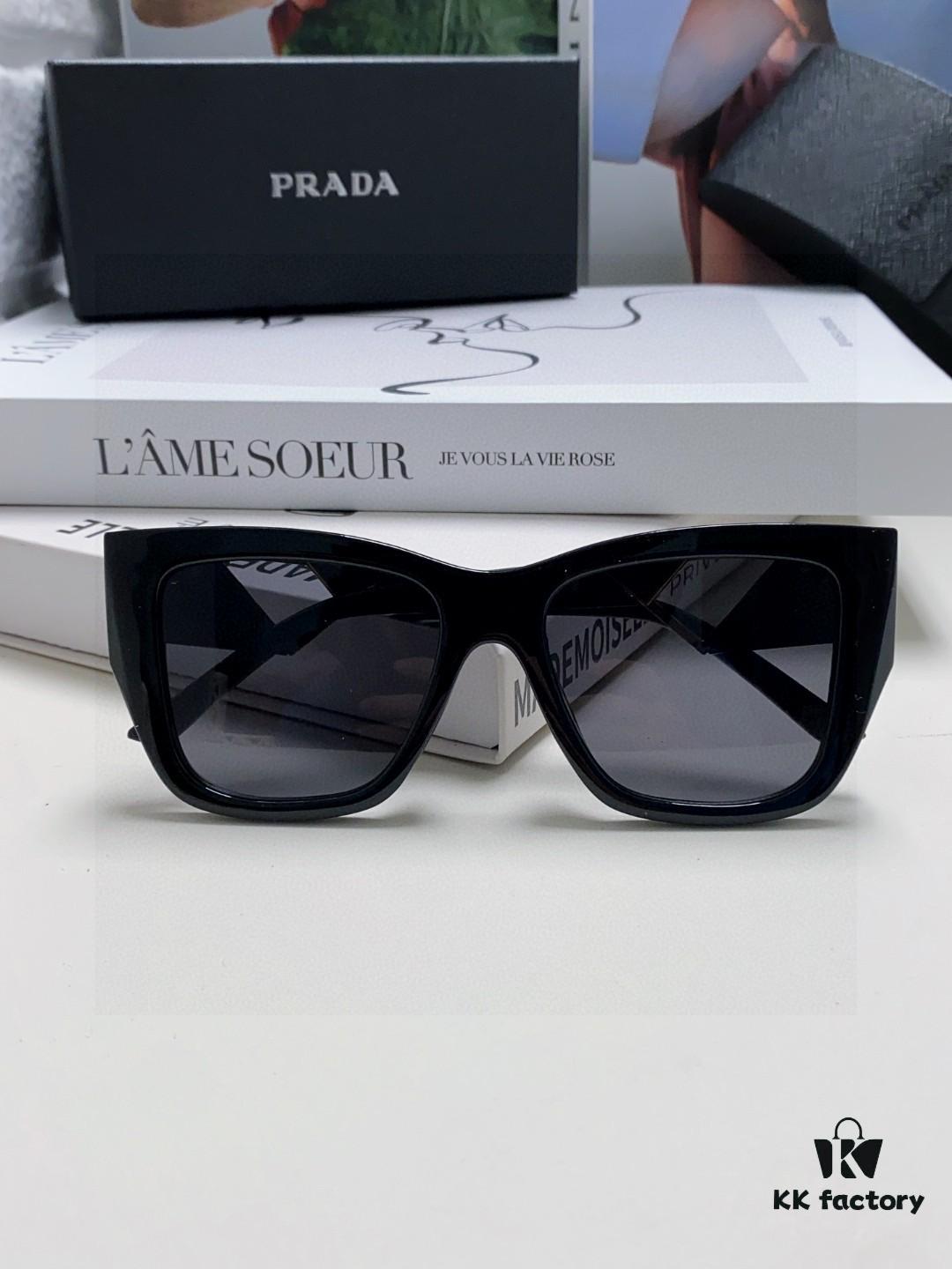 Prada 2025 European and American High-End Women's Square Frame Slimming Versatile Sunglasses, Influencer Street Style Sun Protection Glasses