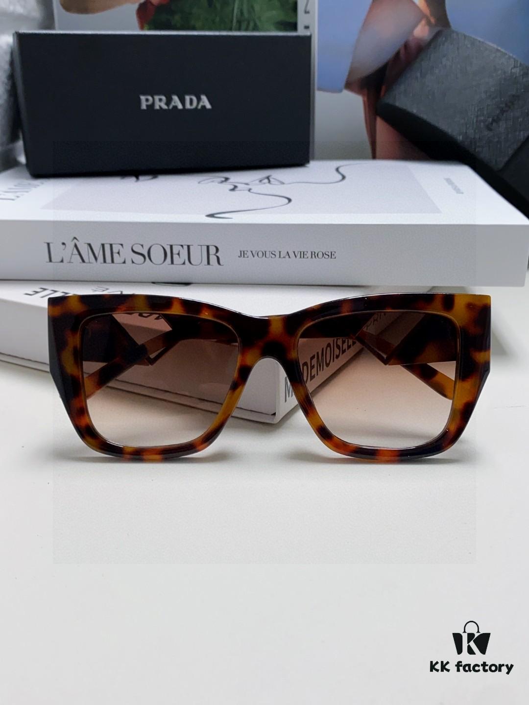 Prada 2025 European and American High-End Women's Square Frame Slimming Versatile Sunglasses, Popular Street Snap Sun Protection Eyewear