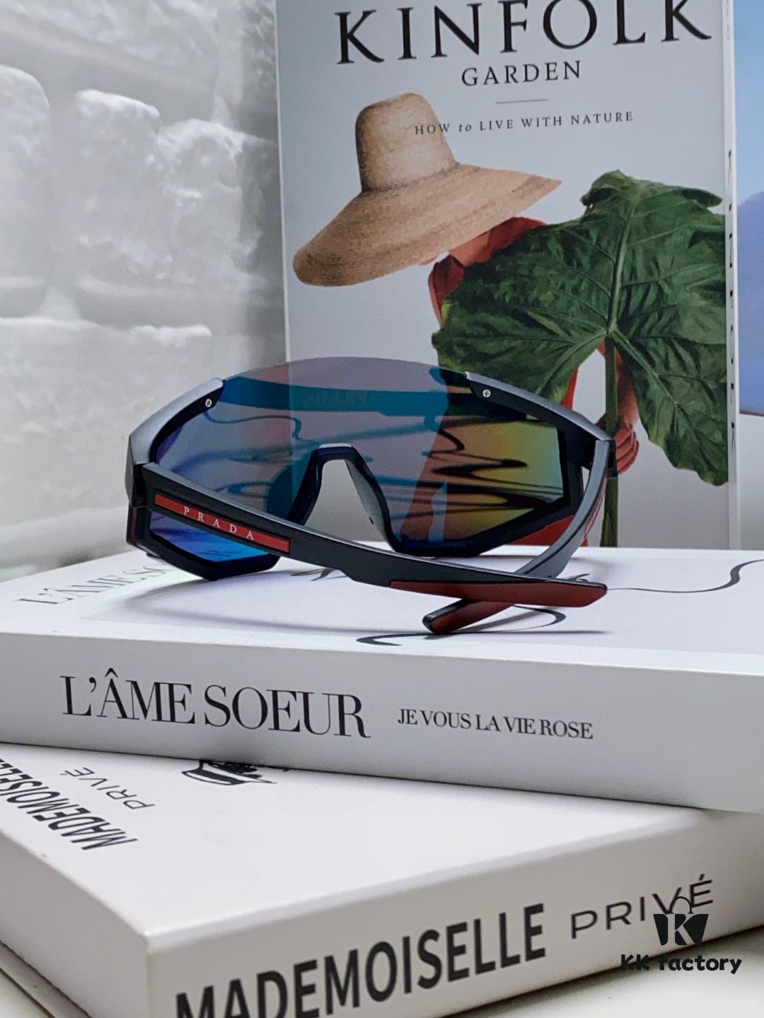 PRADA Unisex Oversized Lightweight UV-Protective Sunglasses with Integrated Frame for Skiing, Cycling, and Outdoor Use