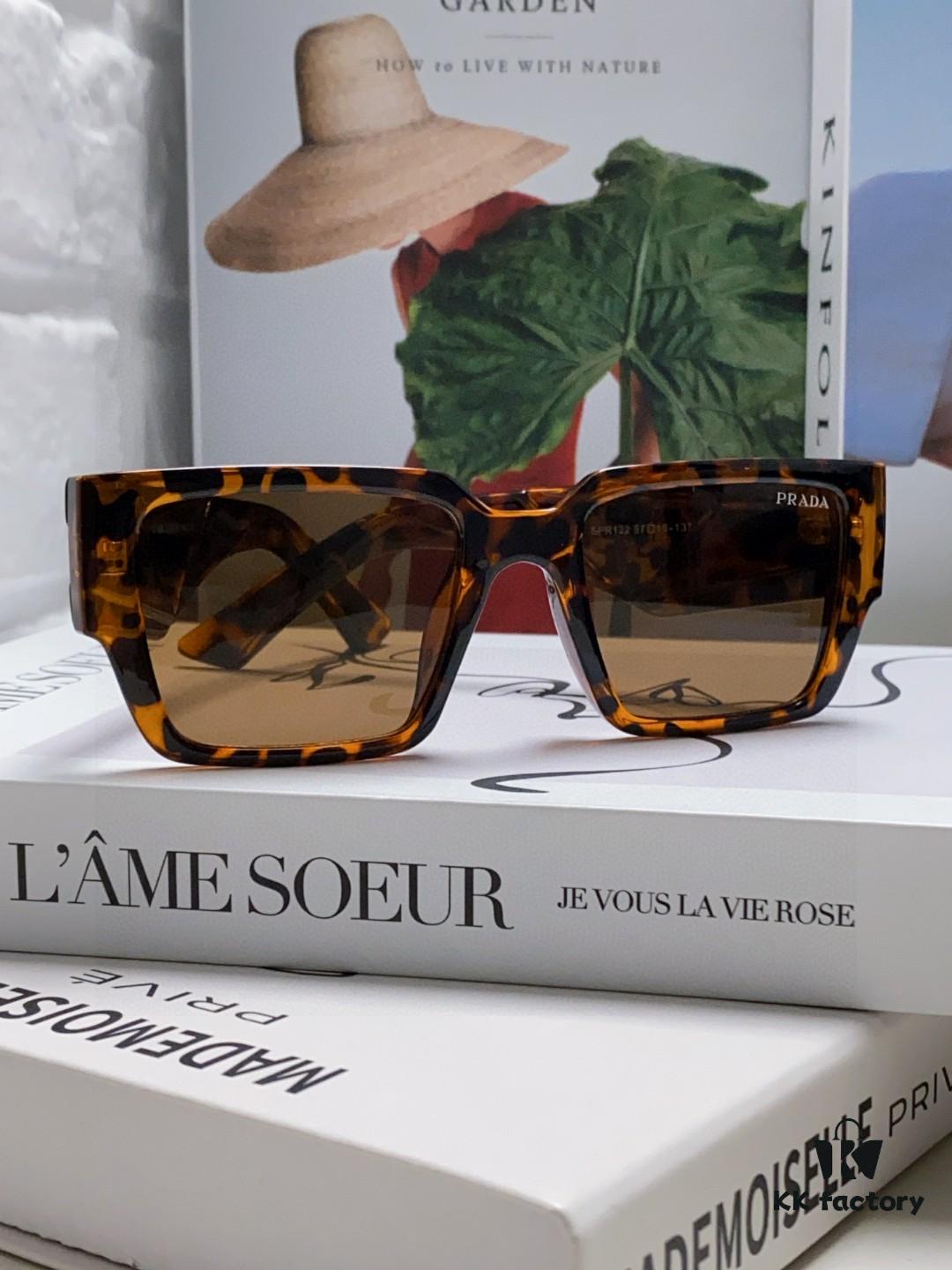 PRADA 2024 New Arrival European and American Style Sunglasses for Women, Summer Small Face Flattering, Stylish Korean-Inspired Unisex Sunglasses for Beach Vacation and Sun Protection