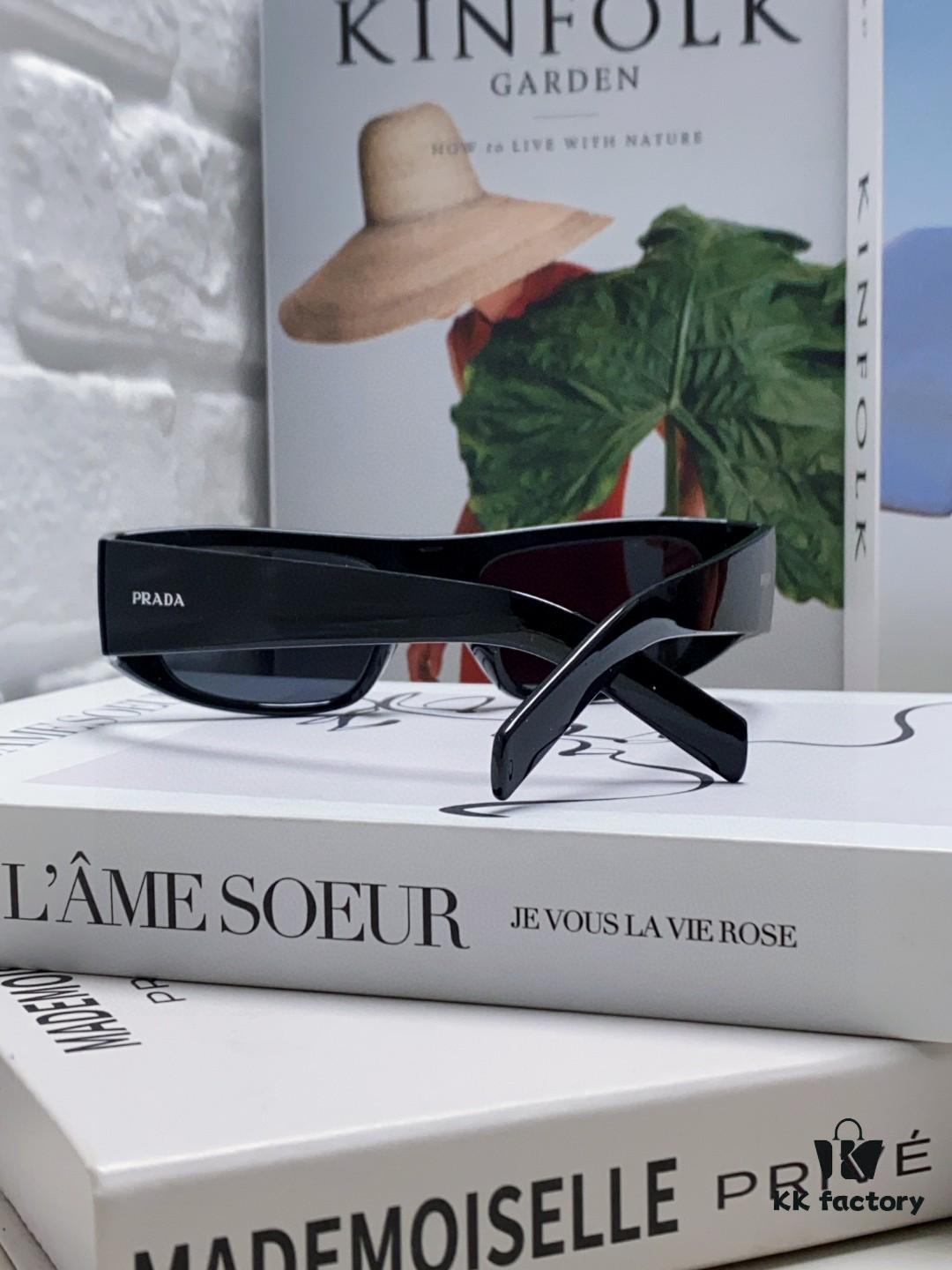 PRADA 2024 New Arrival Retro Rectangular One-Piece Sunglasses, Stylish Unisex UV-Protective Industrial Design Shades