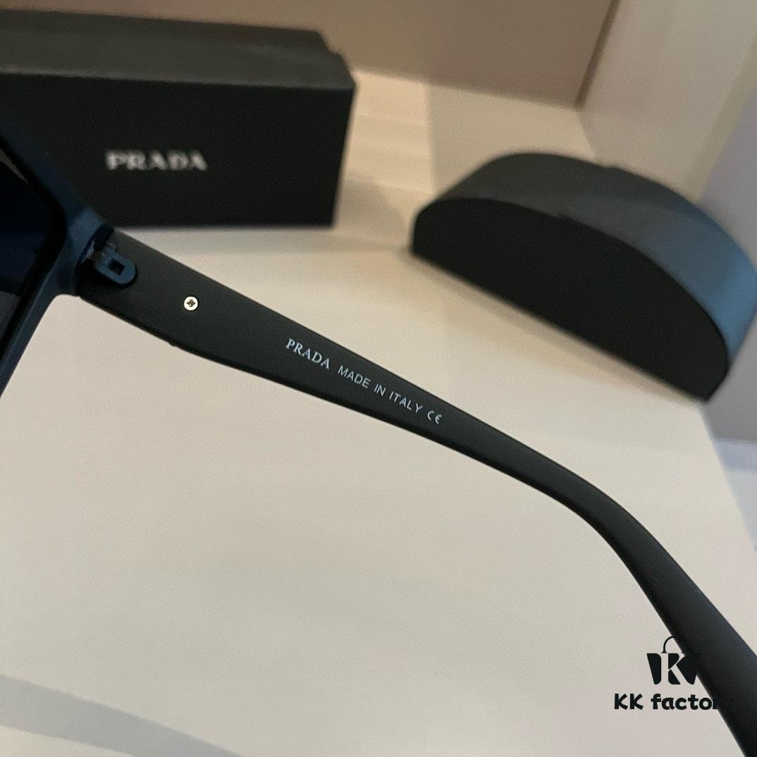 Prada Trendy Unisex Street-Chic Sunglasses, Lightweight Non-Pressing Nose Design