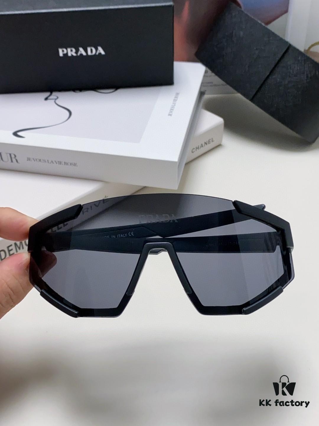 PRADA Unisex Oversized Lightweight UV-Protective Sunglasses with Integrated Design for Skiing, Cycling, and Outdoor Activities