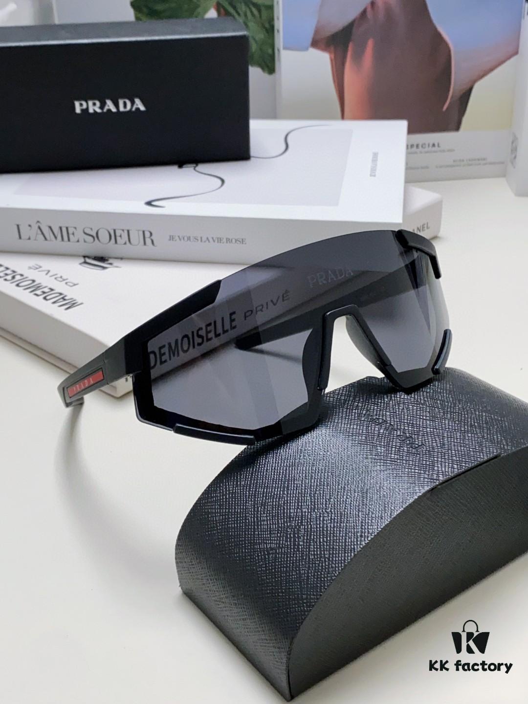 PRADA Unisex Oversized Lightweight UV-Protective Sunglasses with Integrated Design for Skiing, Cycling, and Outdoor Activities