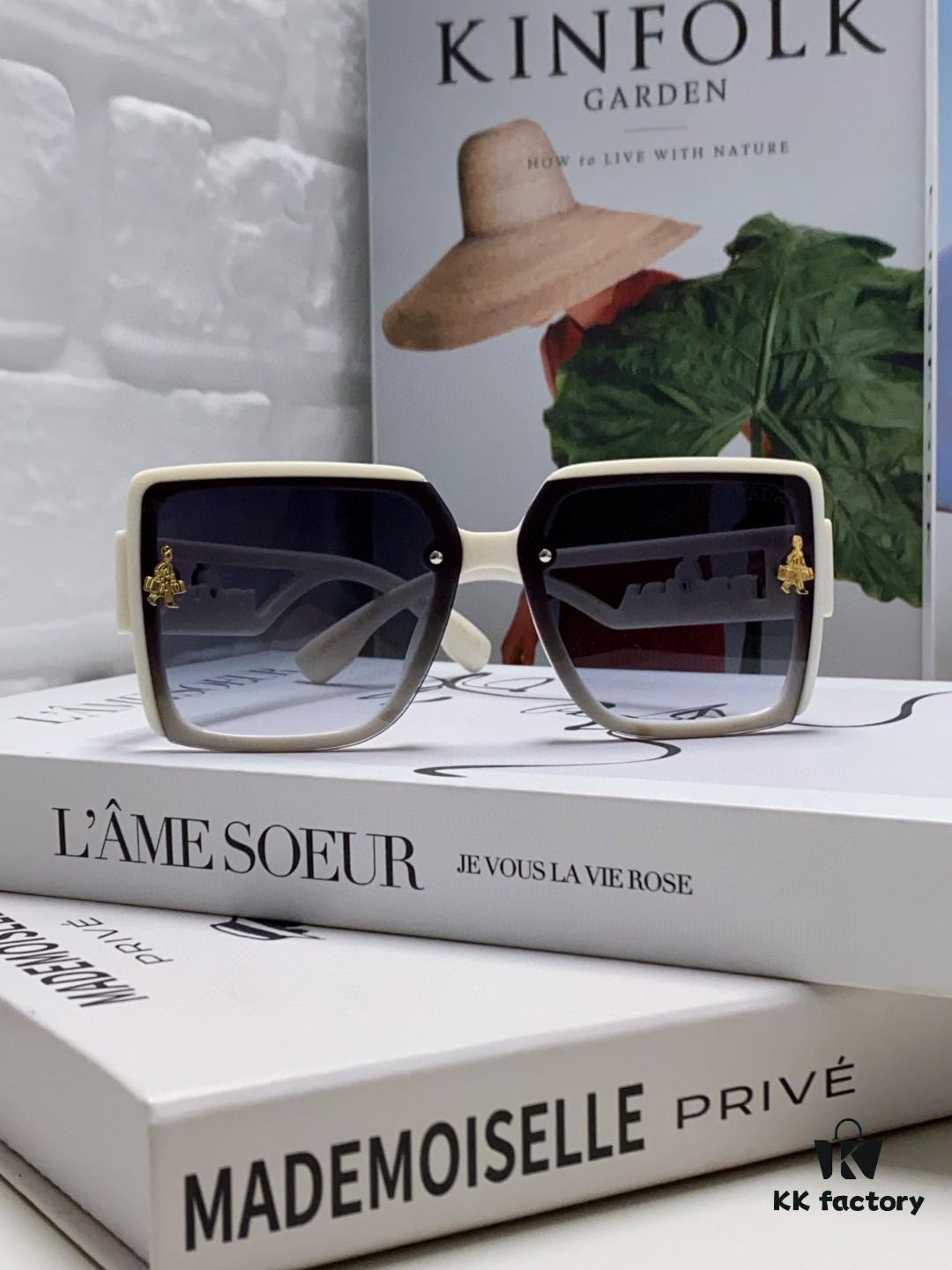 PRADA 2024 New Handheld Suitcase Series Sunglasses