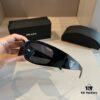 Prada PRADA Classic Sunglasses 🕶️ Instantly Adorable